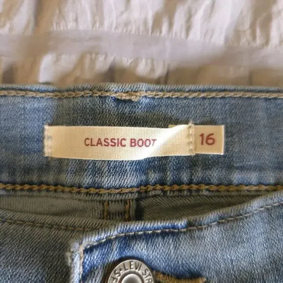 Levi's Women Classic Boot Denim Jeans Size 16 High Rise Light Wash - Picture 6 of 9